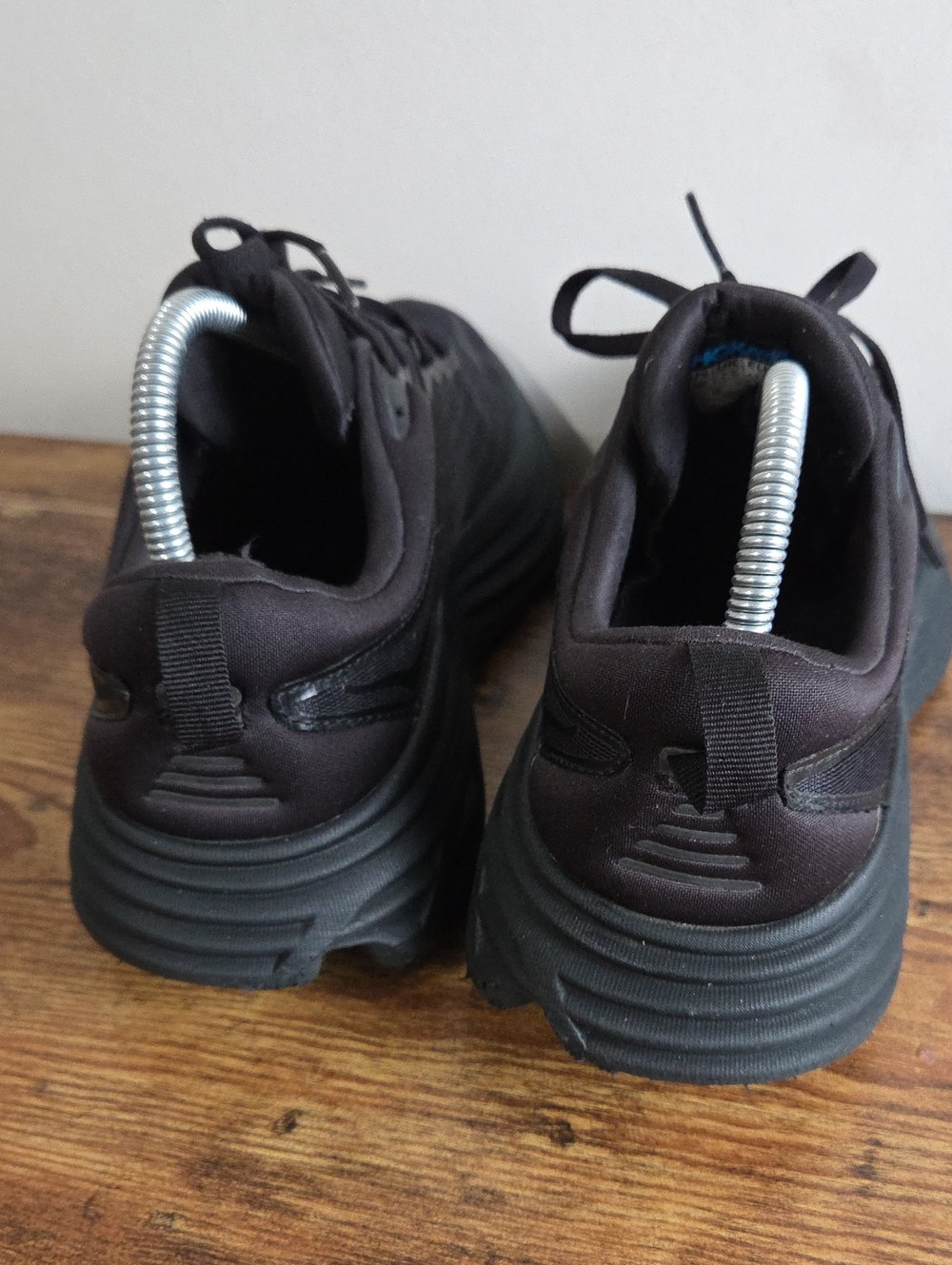 HOKA ONE ONE Bondi 8 Women's Road Running Shoes Sneakers Black Sz 9 Athletics - Picture 6 of 15